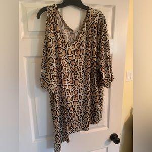 Asymmetrical top, leopard print, size 26/28